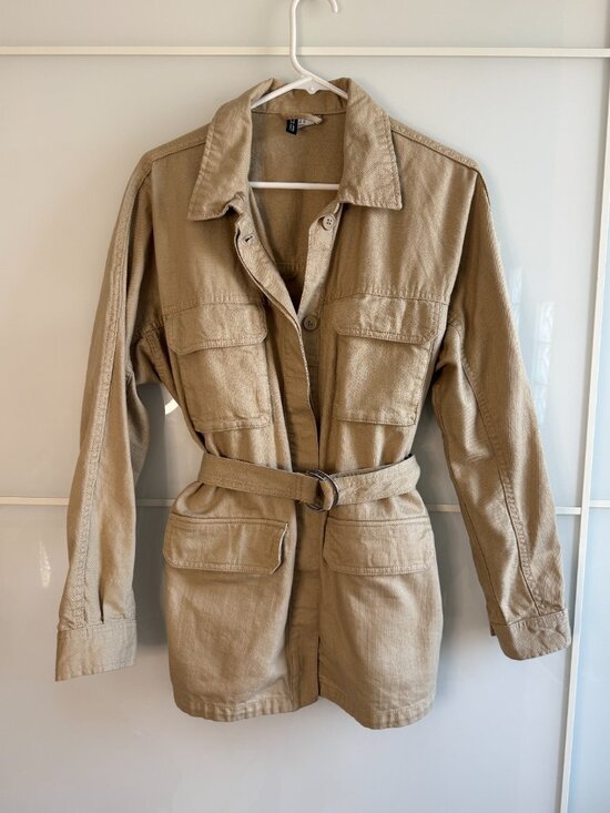 H&M Jackets & Blazers - H&M Beige Utility Jacket with D-Ring Belt